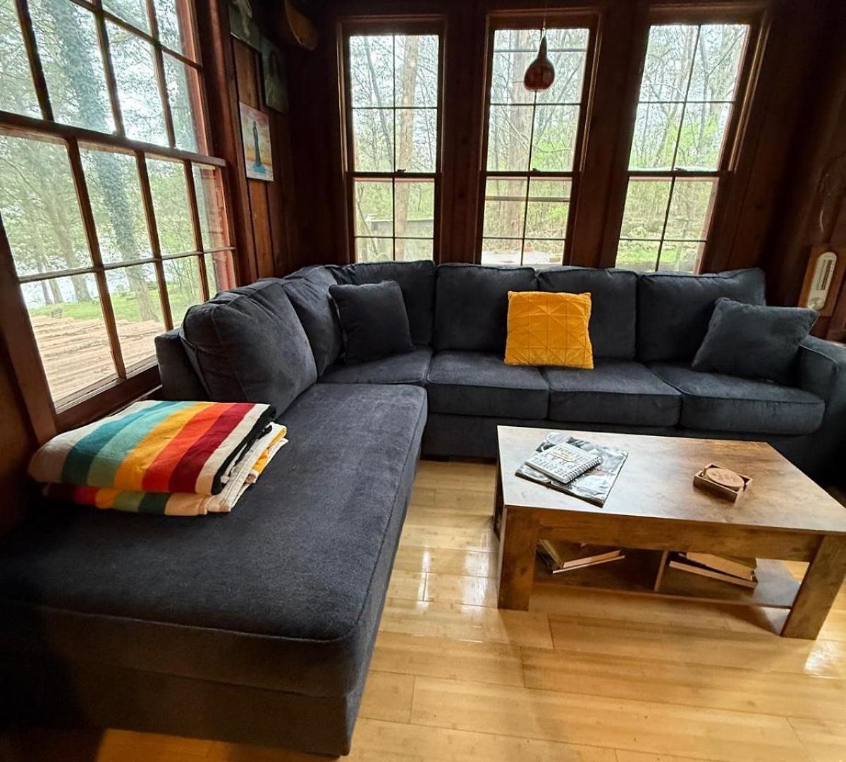 Cozy Waterfront With Fire Pit Holiday home Nashville