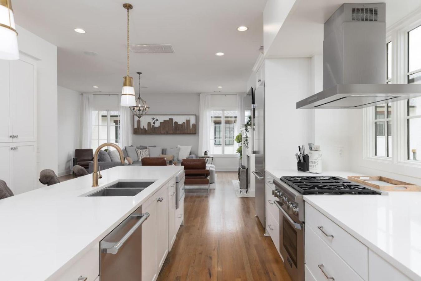 Holiday home Townhome With Rooftop Garage Pool Table By Belmont And Vanderbilt *