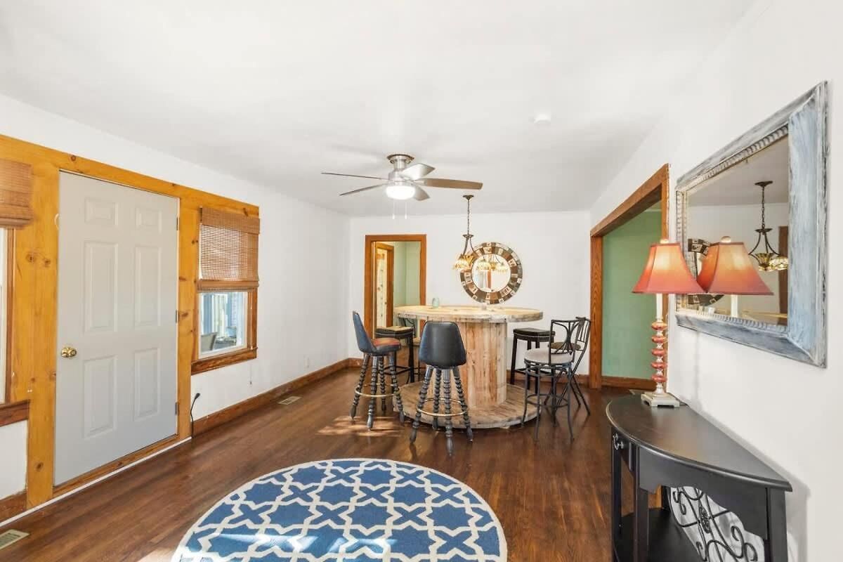 Upper Unit Retreat Pet-friendly * Nashville