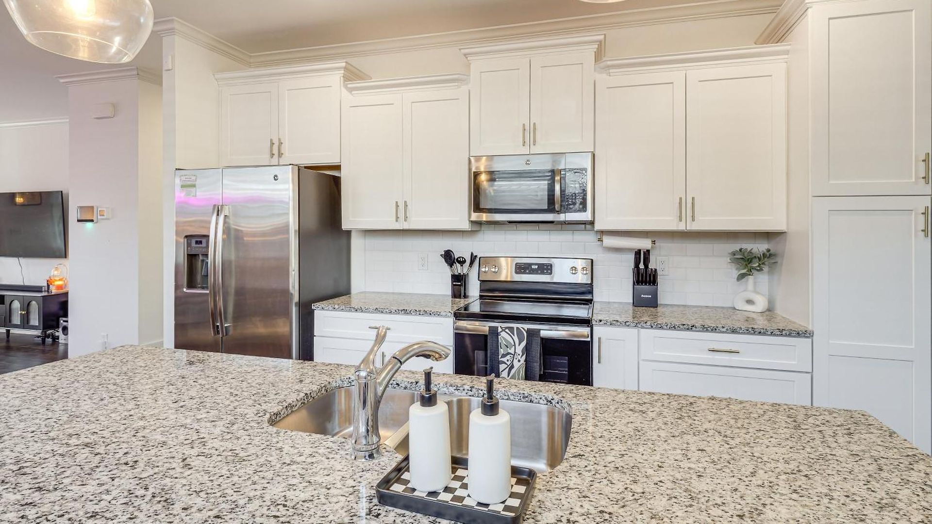 Holiday home Retro Disco Haven Near Downtown Nash!