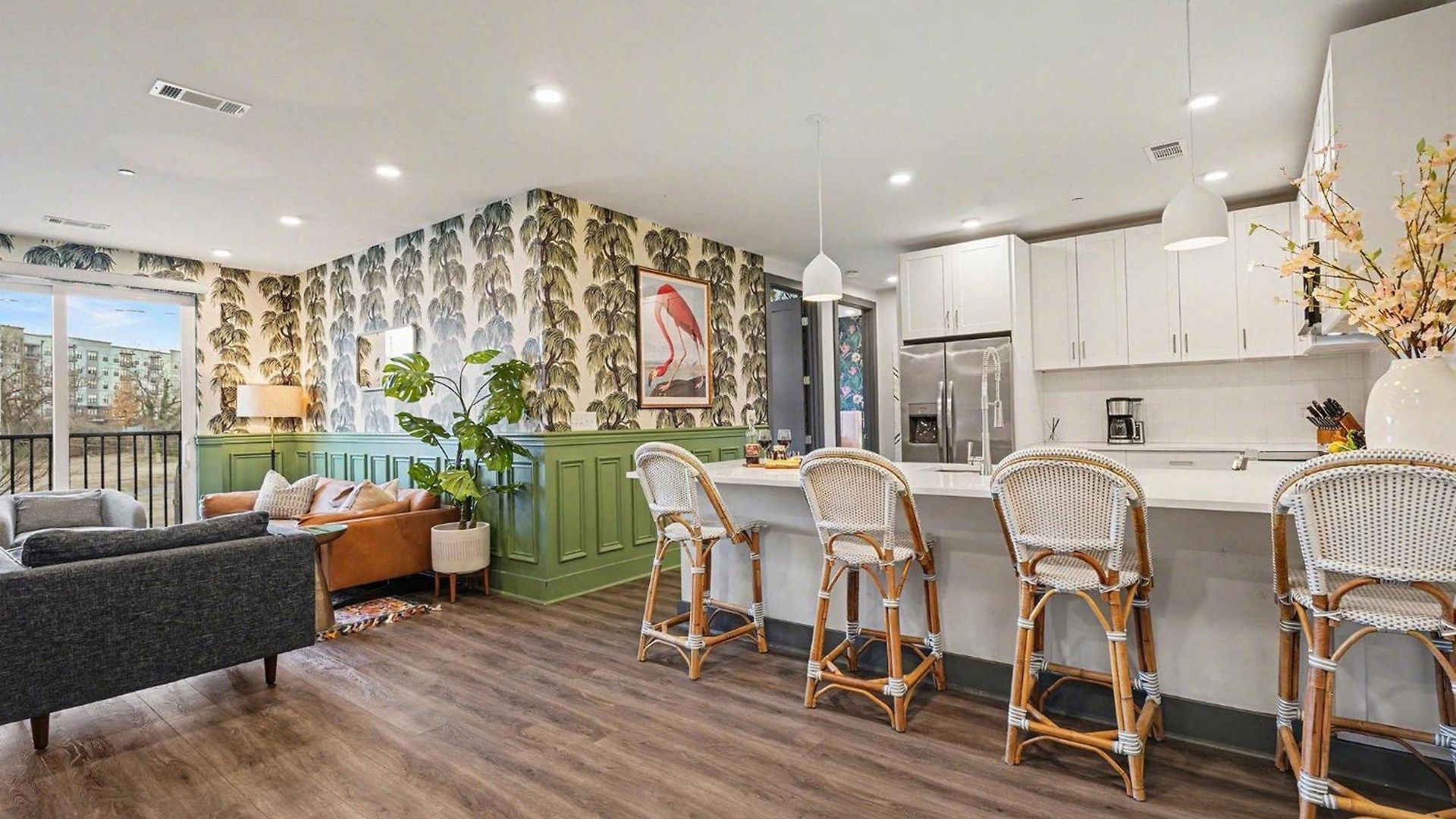 Holiday home Petal & Palm-rooftop Patio & Gym-mins To Broadway