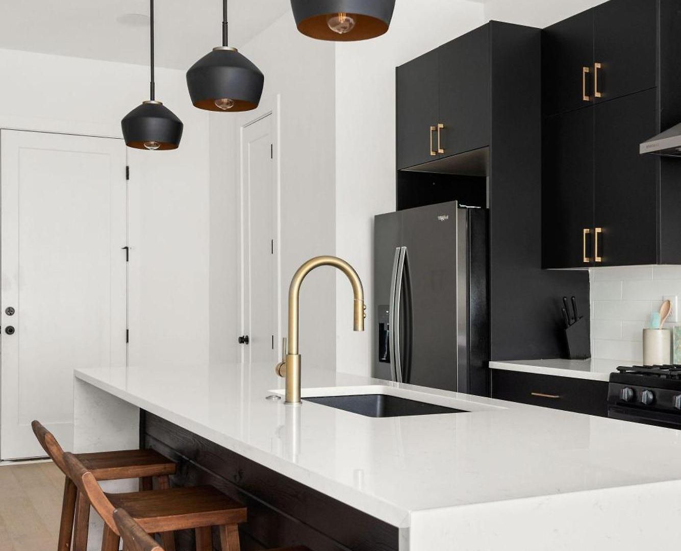 Modern Palette - Private Patio - Mins To Broadway