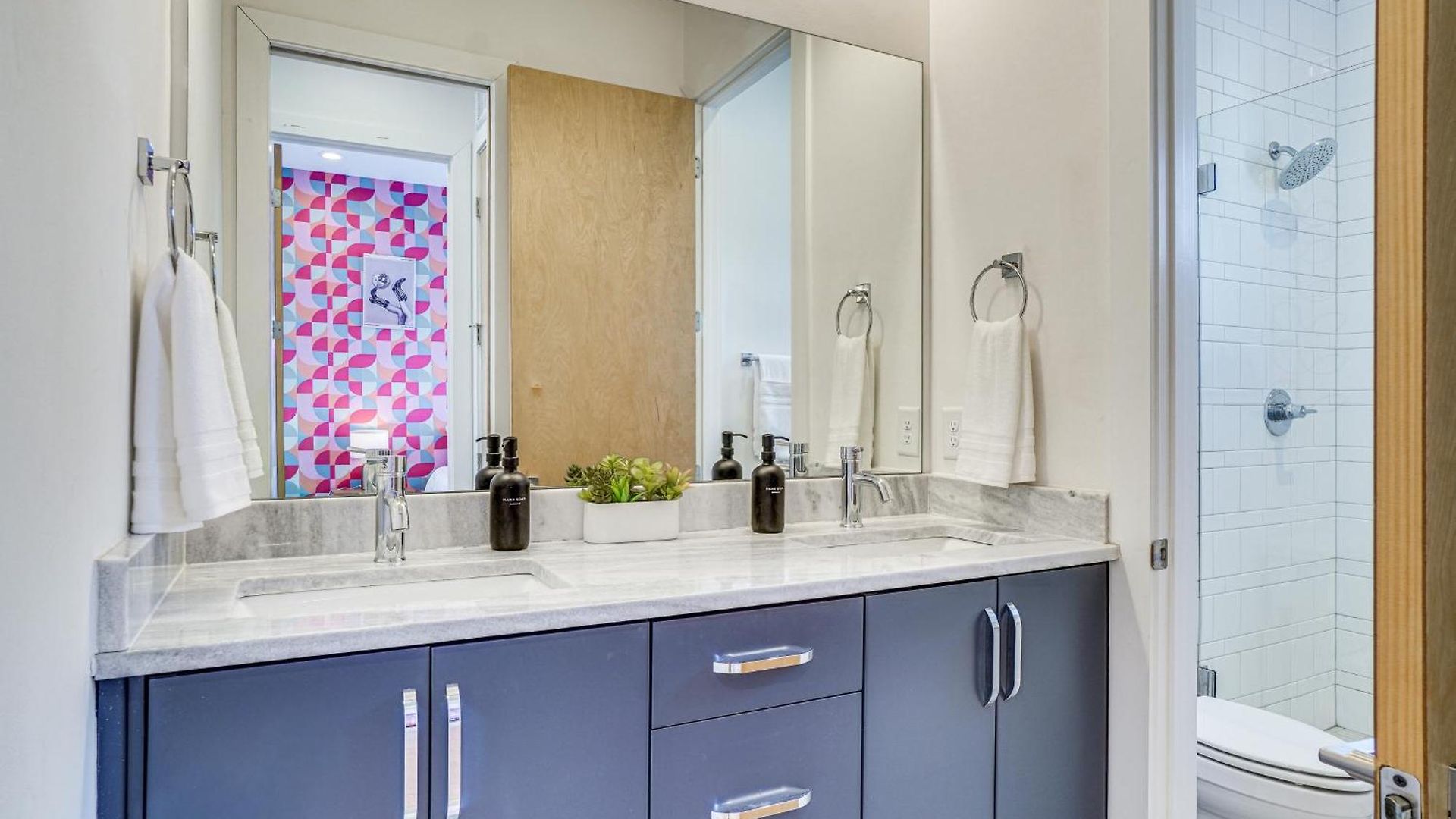 Pet-friendly Townhome W/ Rooftop Deck! * Nashville