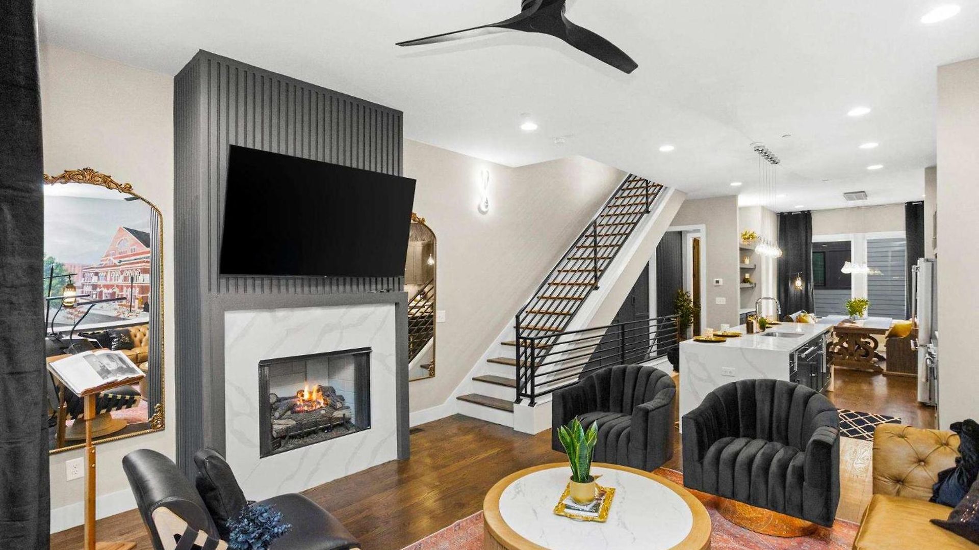 Luxury Gated Duo Sleeps 24 Karaoke & Rooftop *