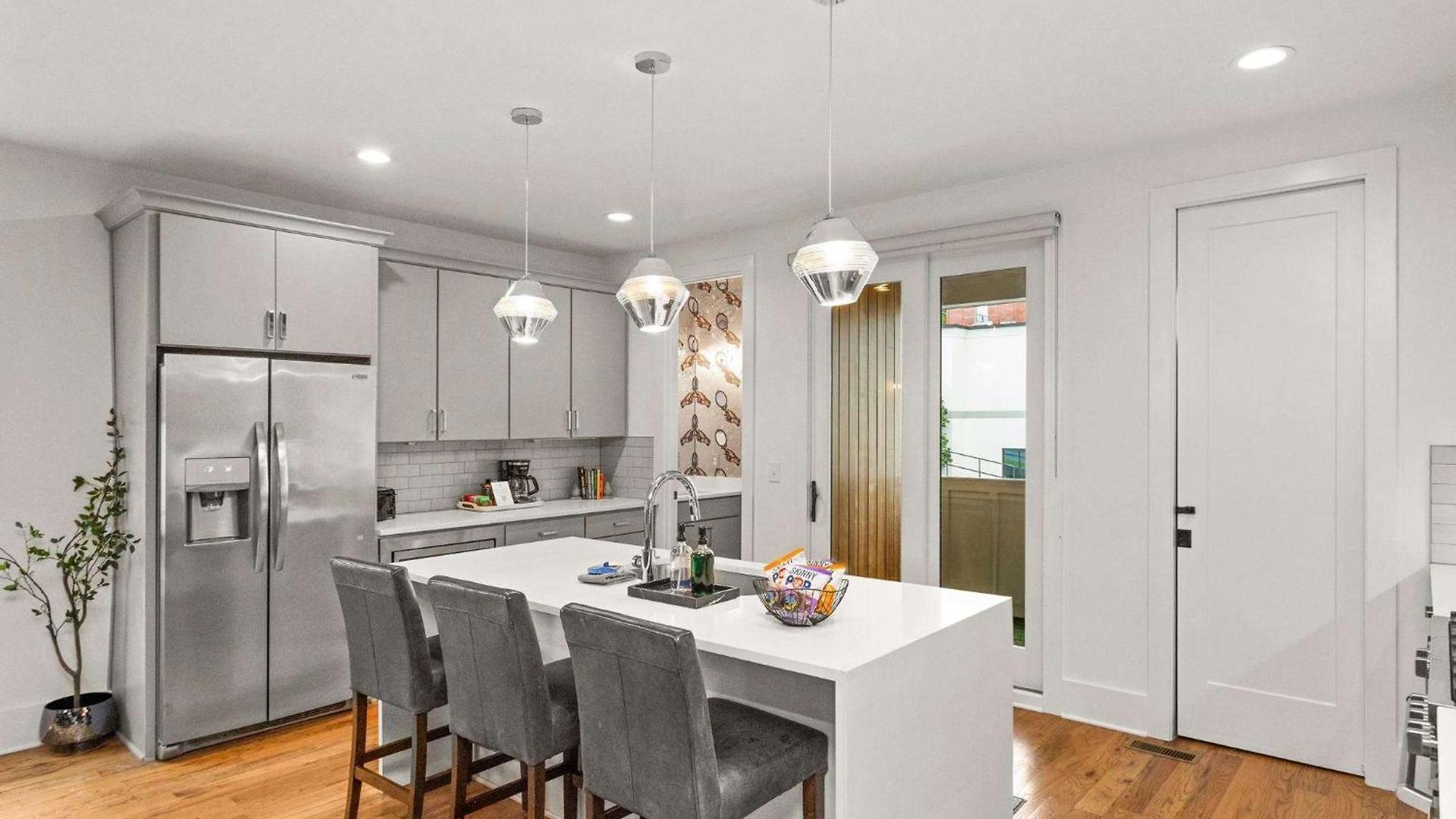 Great Location Near Gulch 12 South & Broadway Nashville