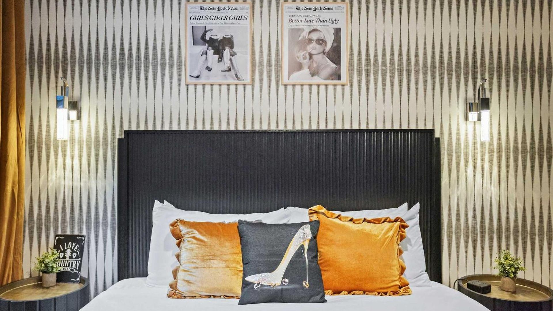 Holiday home Luxury Gated Duo Sleeps 24 Karaoke & Rooftop