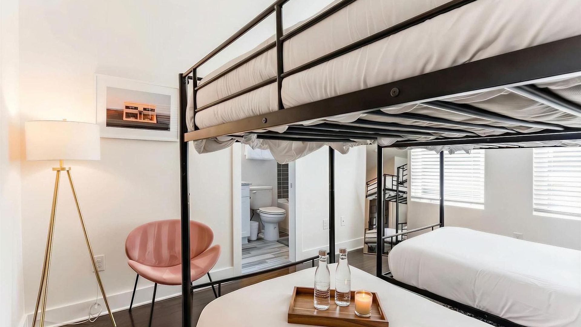 Holiday home Rooftop Views & Patio Lounge Near Downtown *