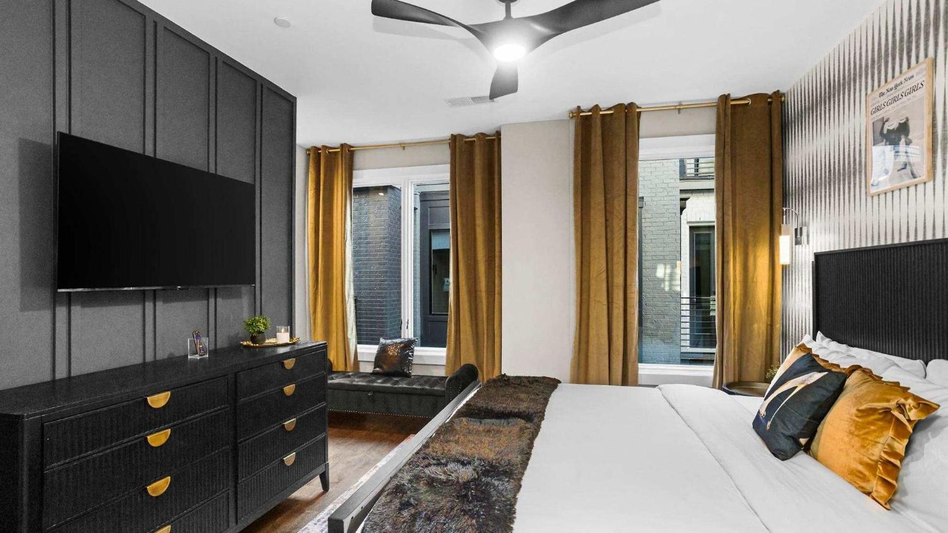 Holiday home Luxury Gated Duo Sleeps 24 Karaoke & Rooftop *