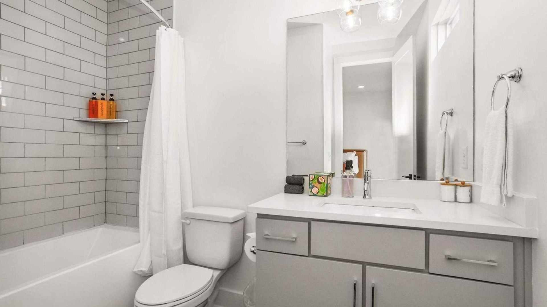 Prime Spot Minutes To 12 South Gulch & Broadway Holiday home