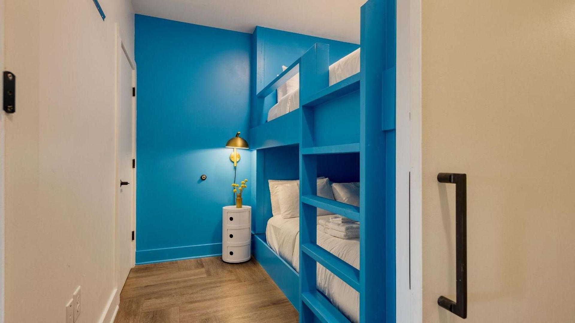 Carter Buyout - 2 Units By Avantstay Nashville