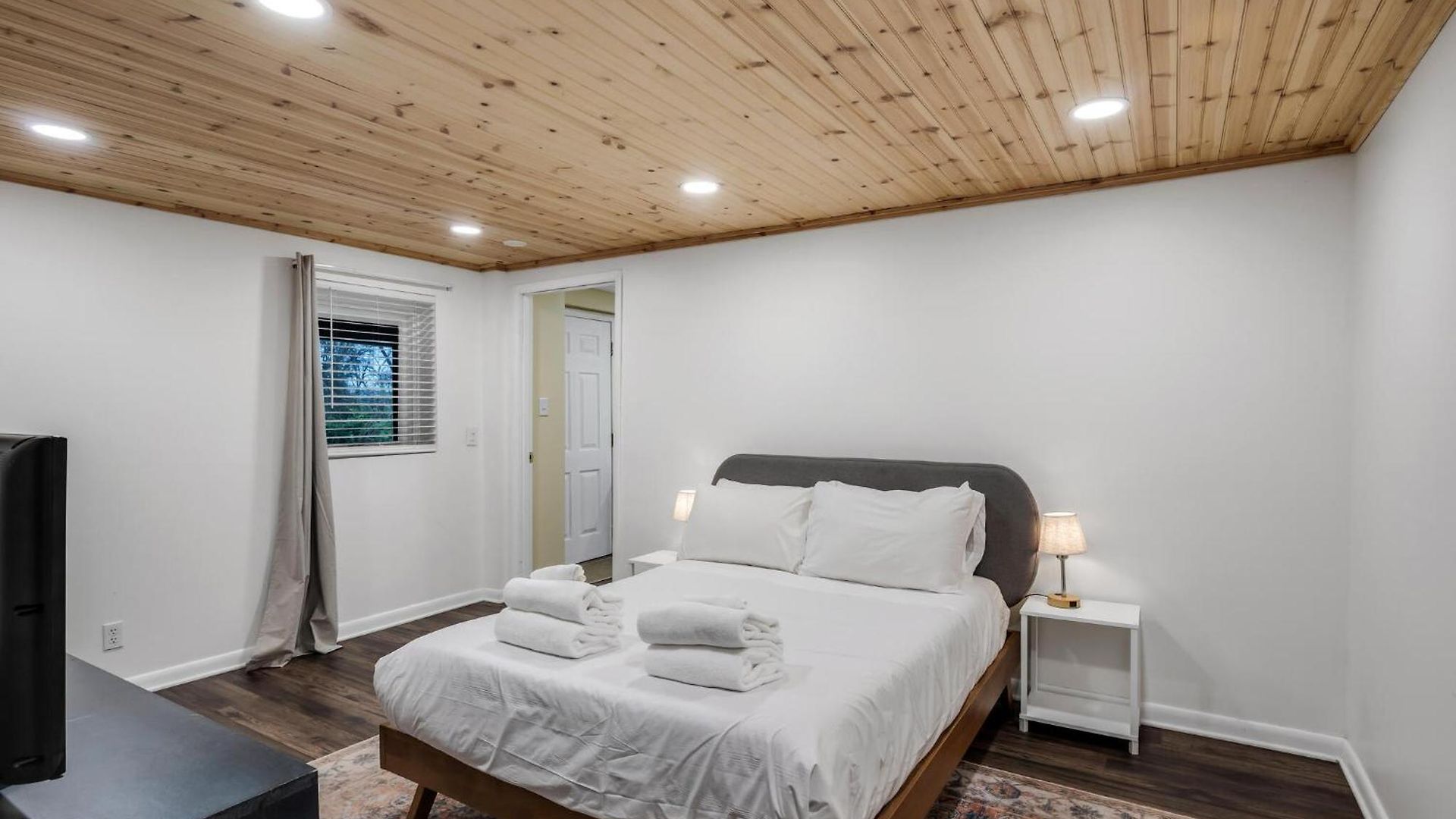 The Cornish Classic - Cozy Ranch Near Downtown