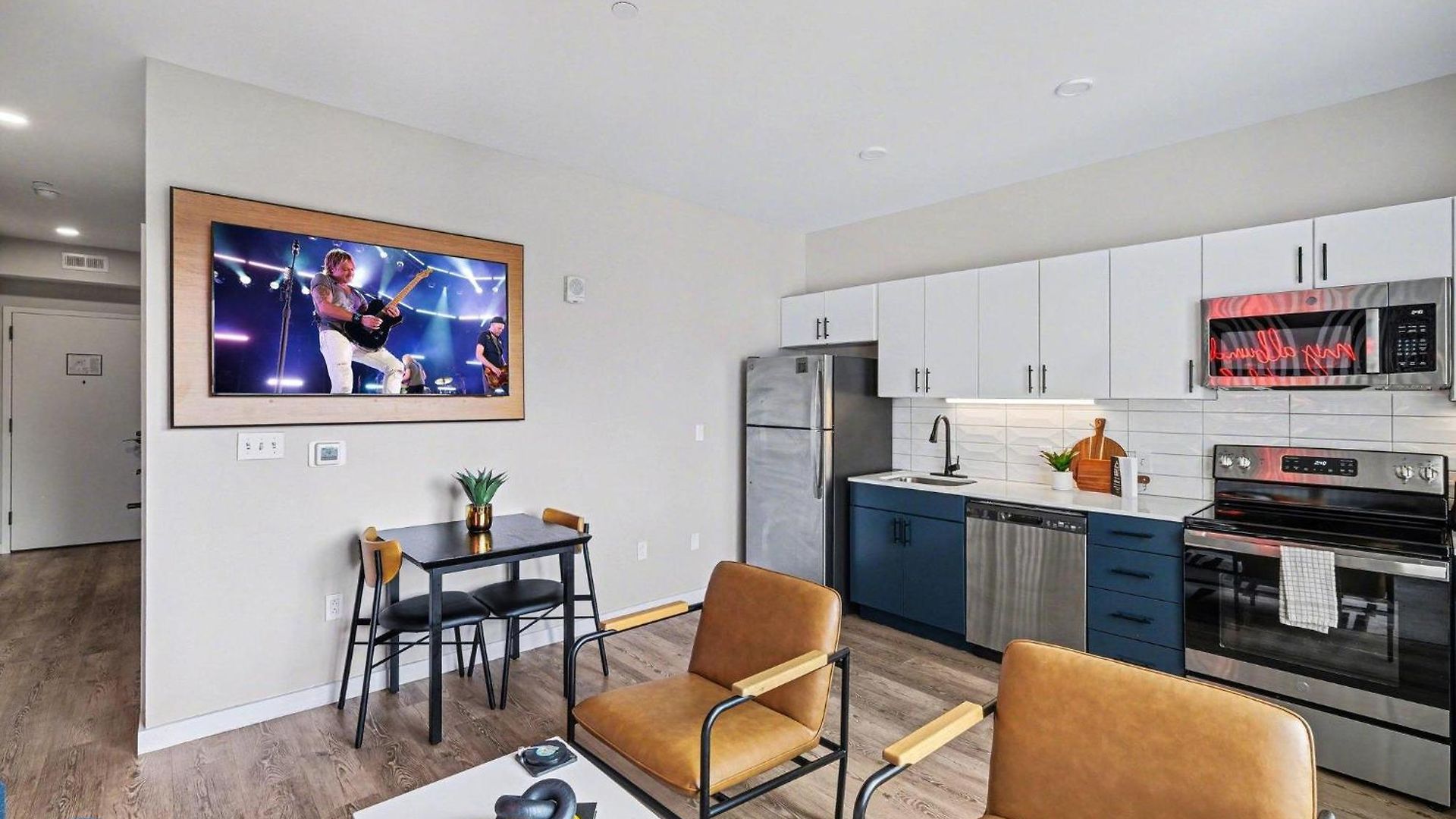 Holiday home Pianissimo-2 Units-rooftop Pool-gym-on Music Row Nashville