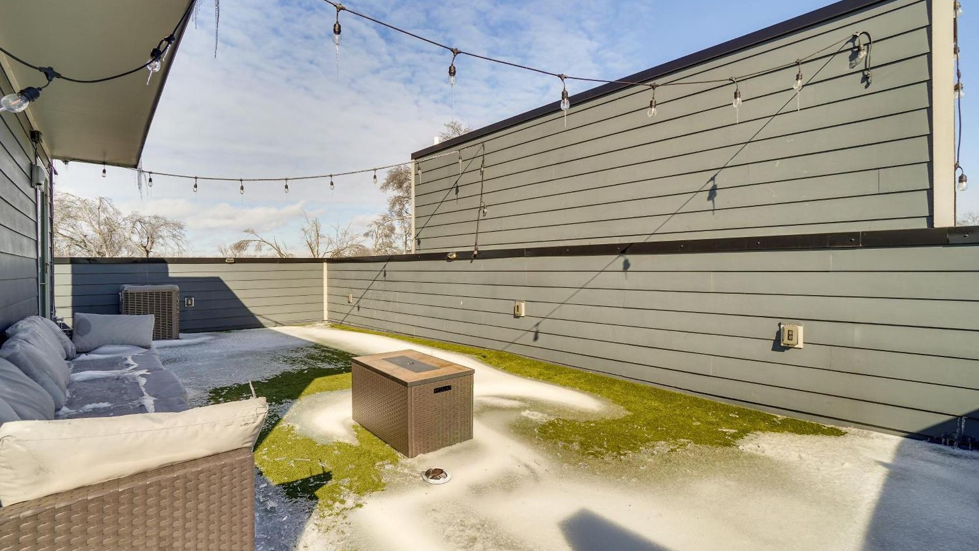 Holiday home 1 Mi To General: Upscale Townhome *