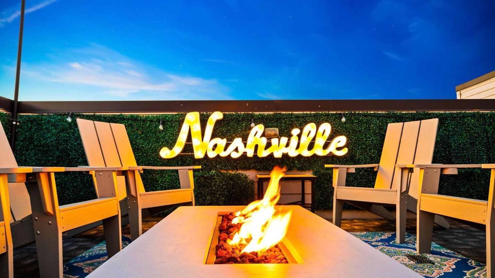 Argyle Rooftop Retreat