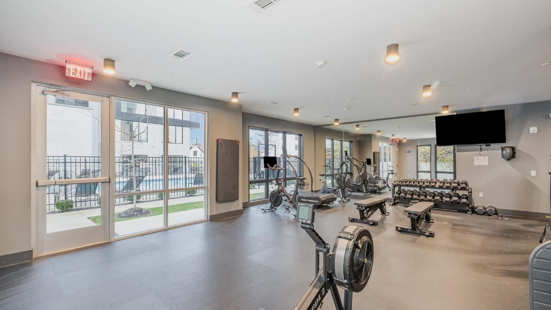 Modern West End For 6 Shared Pool & Gym Holiday home Nashville