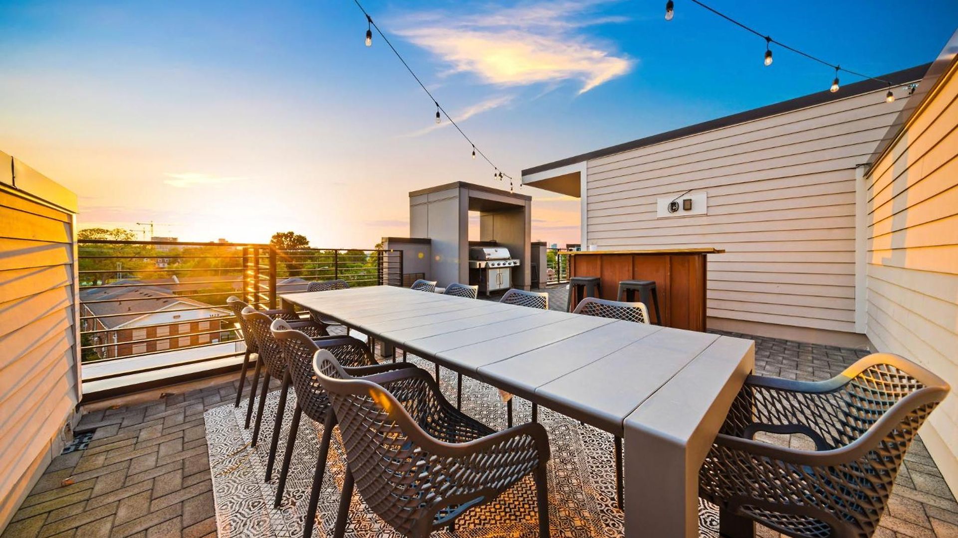 Argyle Rooftop Retreat