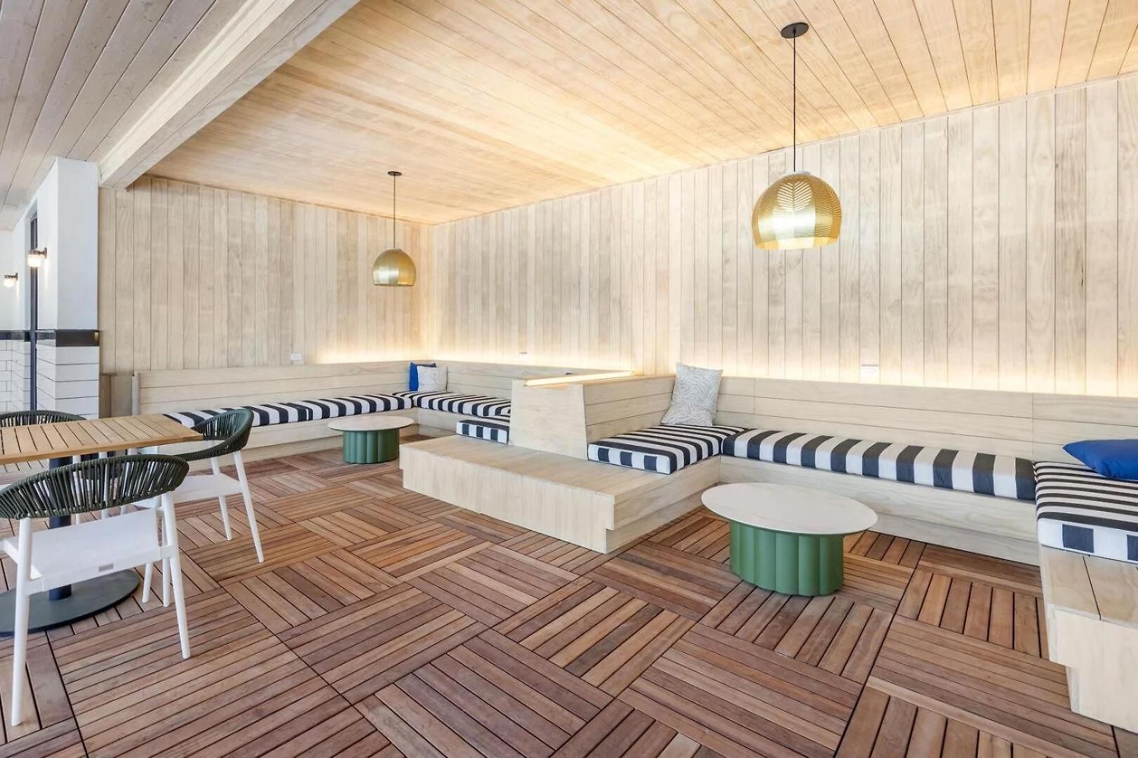 Pianissimo-2 Units-rooftop Pool-gym-on Music Row Nashville