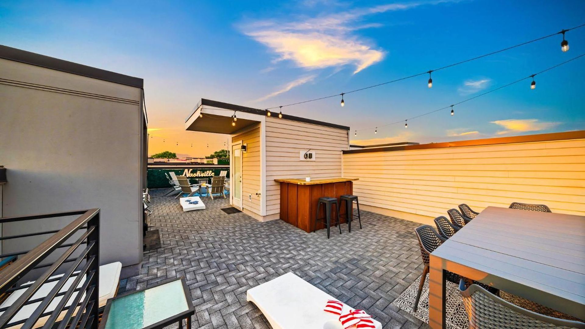 Argyle Rooftop Retreat