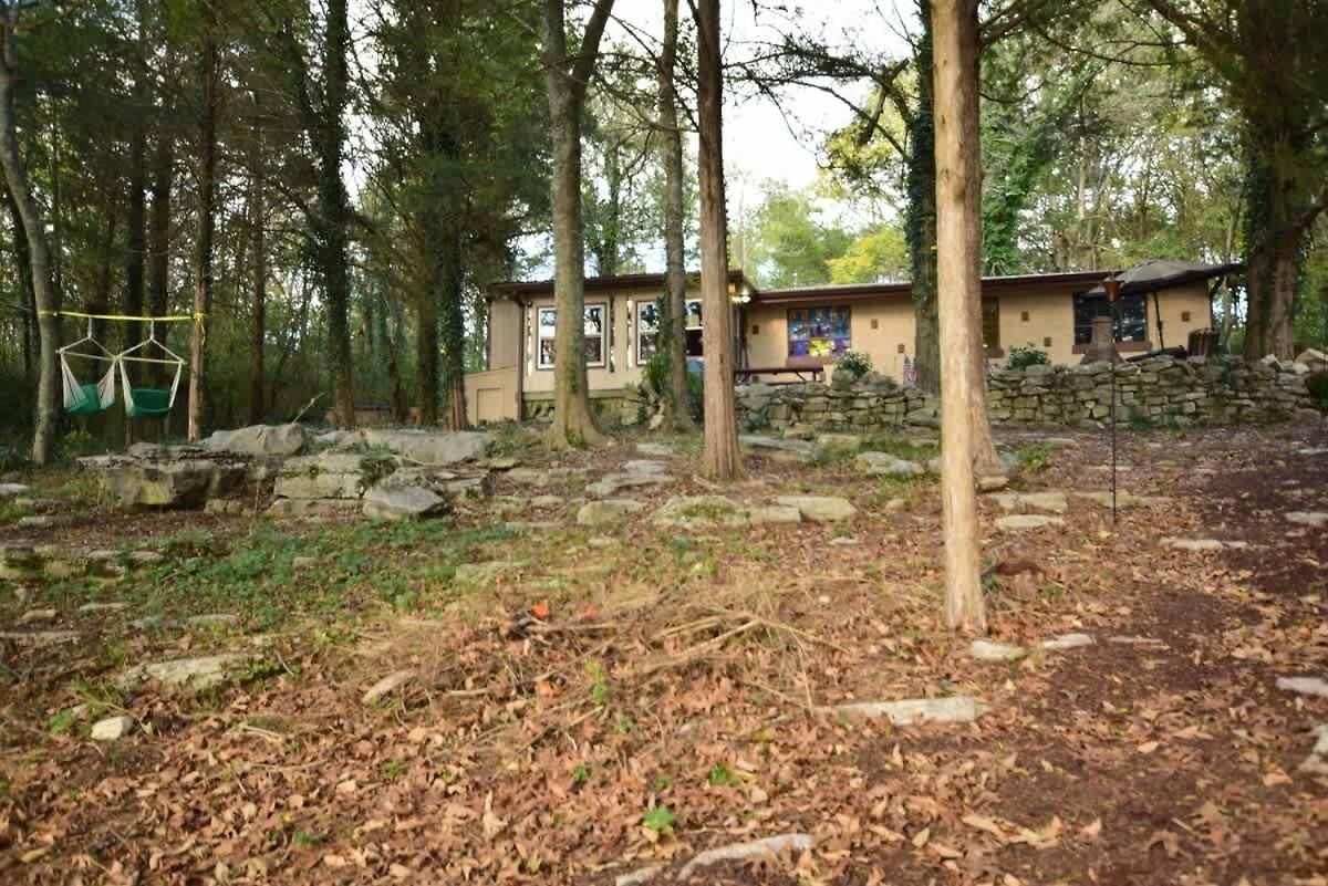 Cozy Waterfront With Fire Pit Holiday home Nashville