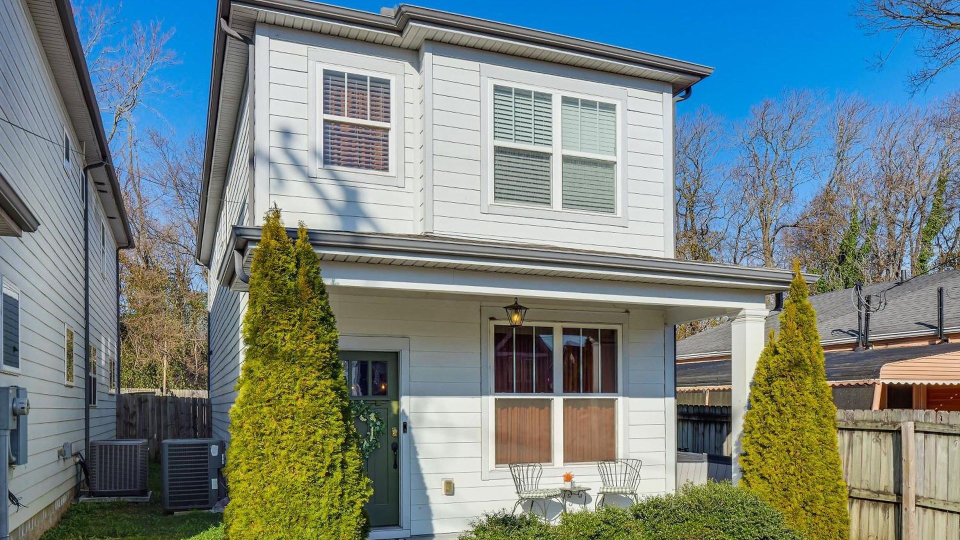 Holiday home Retro Disco Haven Near Downtown Nash! *