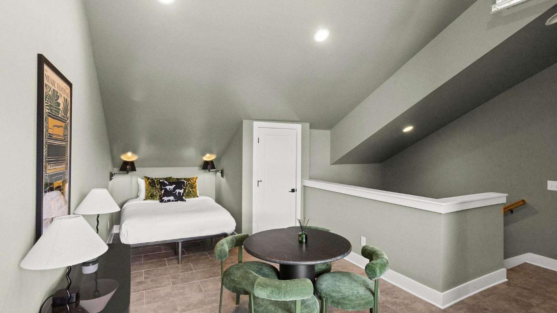 Great Location Near Gulch 12 South & Broadway Nashville