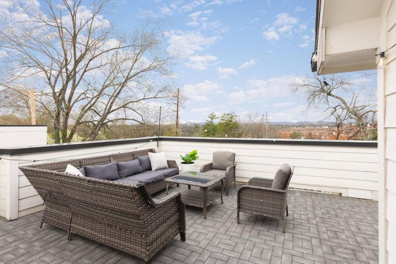 Townhome With Rooftop Garage Pool Table By Belmont And Vanderbilt *