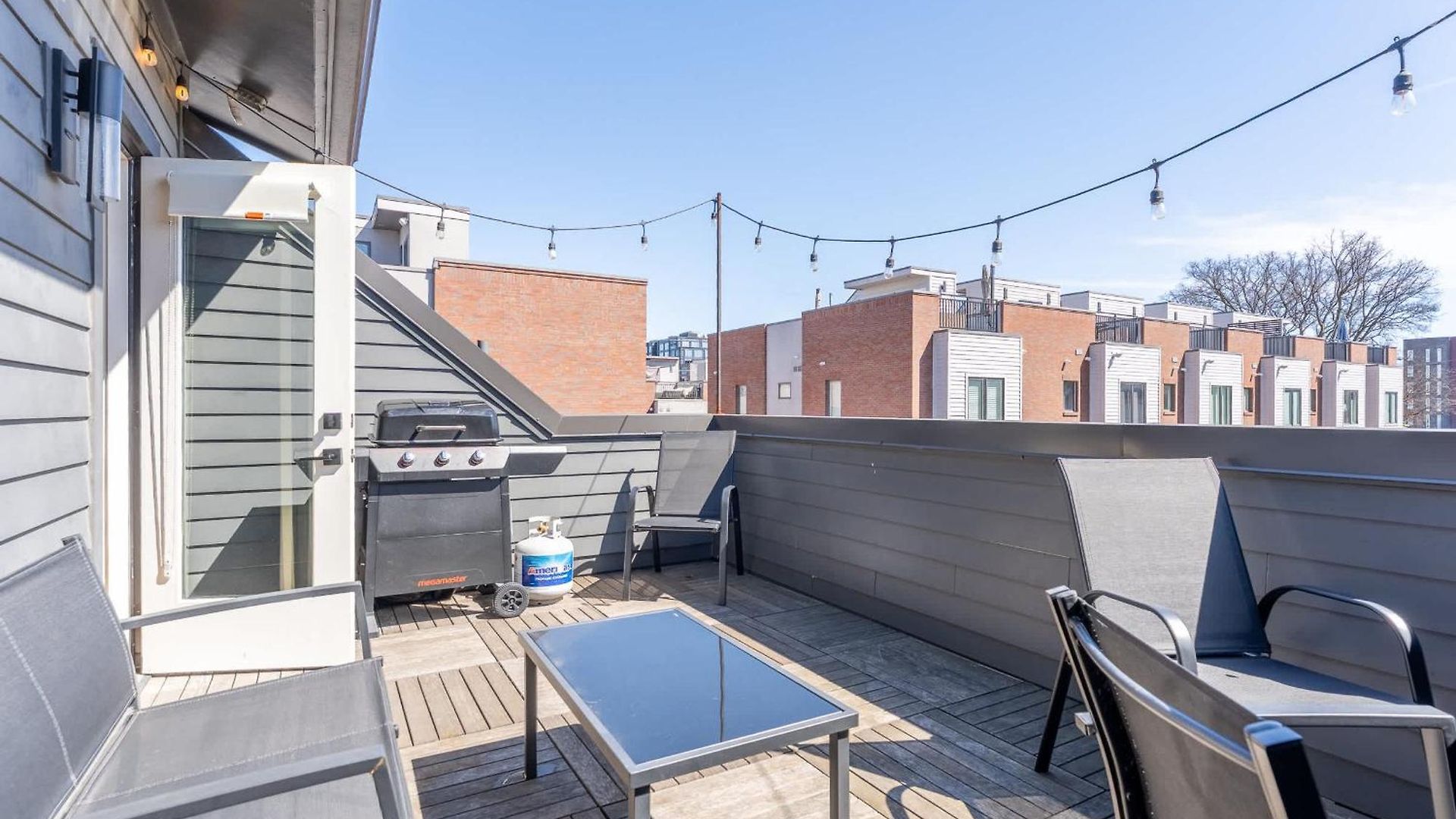 The Velvet Vinyl- Private Rooftop & Near Broadway Nashville