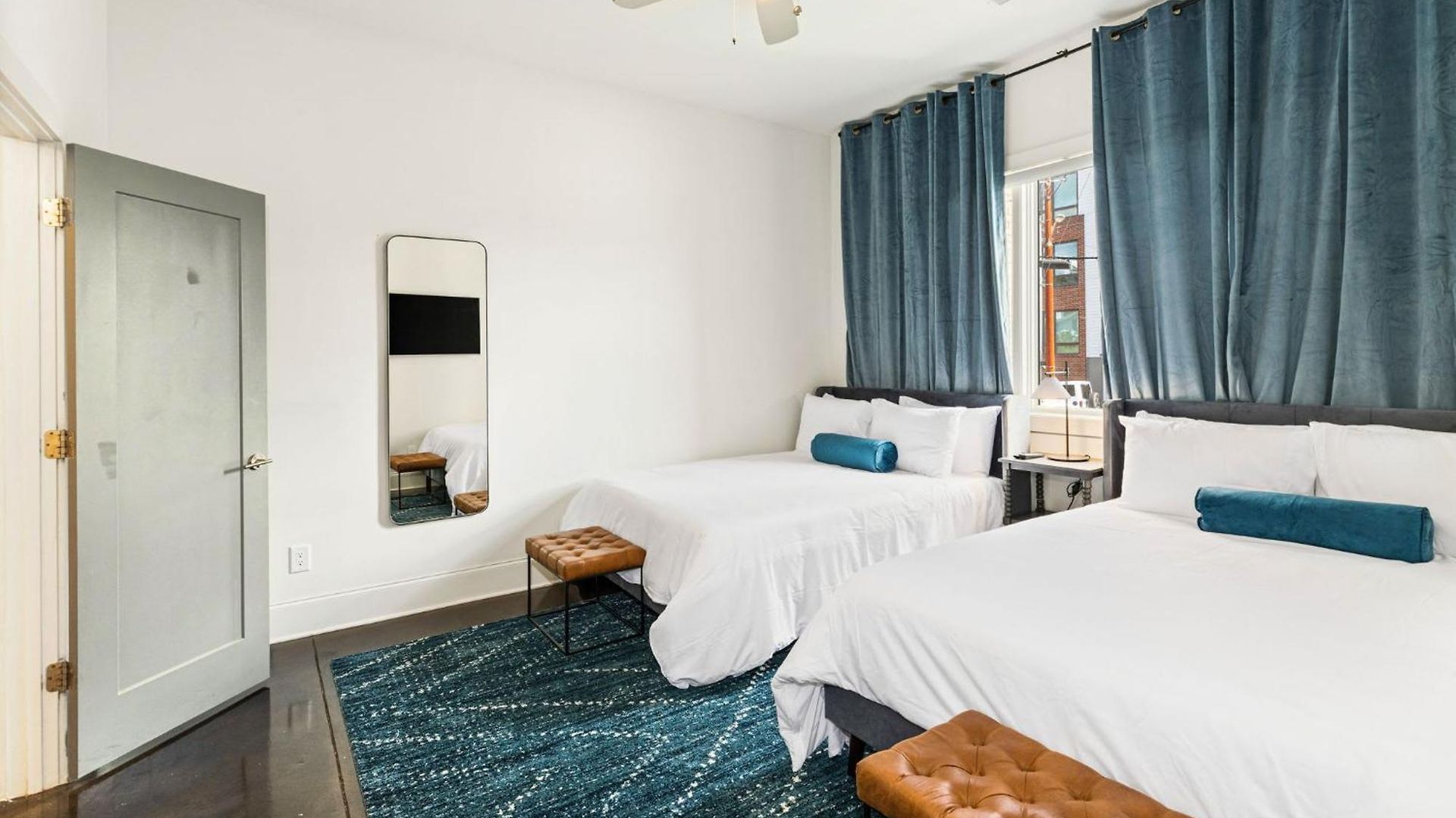 Argyle Rooftop Retreat