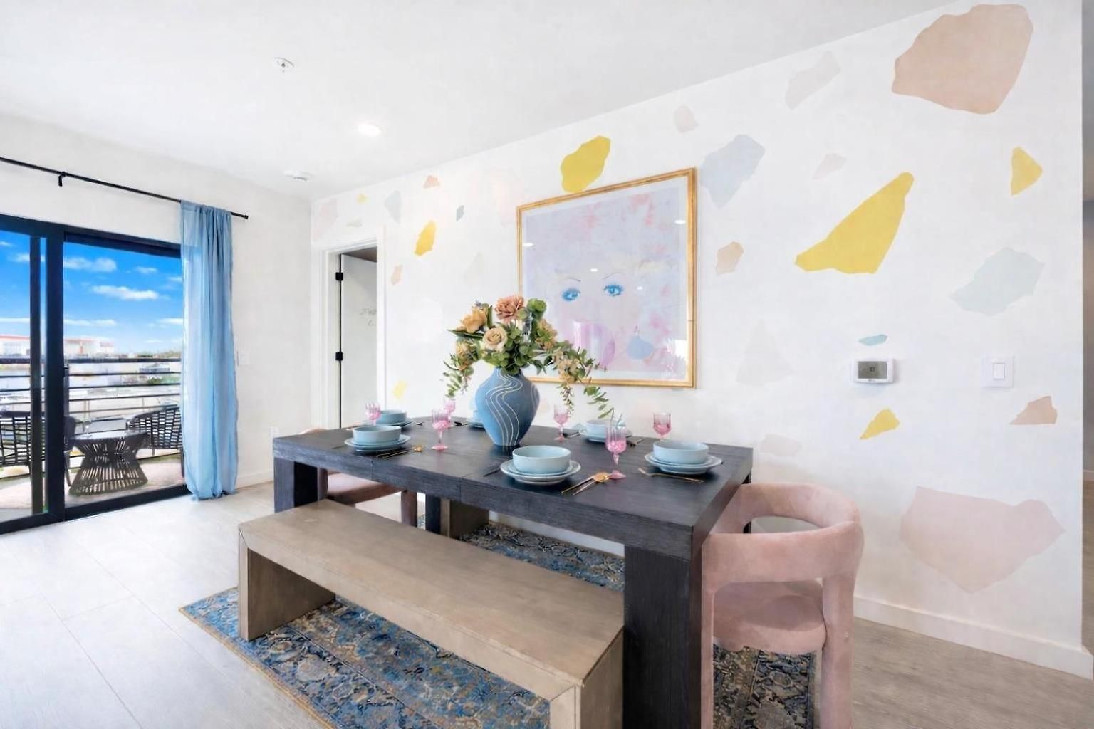 Holiday home Hyve-anthem-private Balconies-walk To Broadway