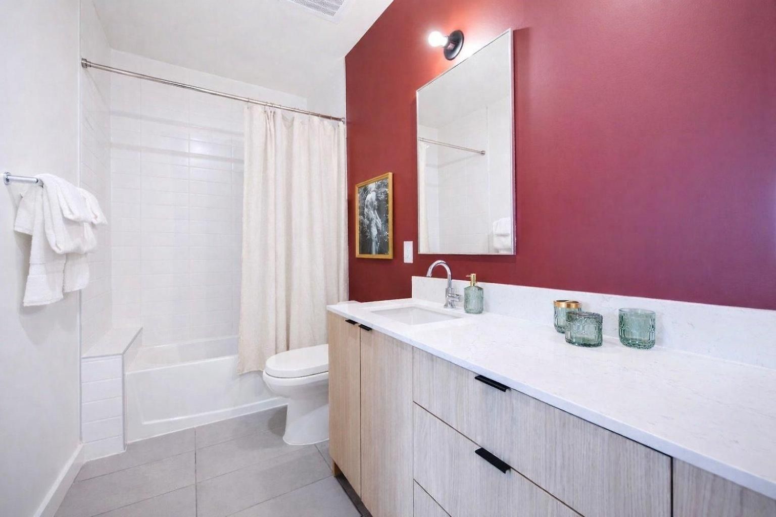 Hyve-anthem-private Balconies-walk To Broadway