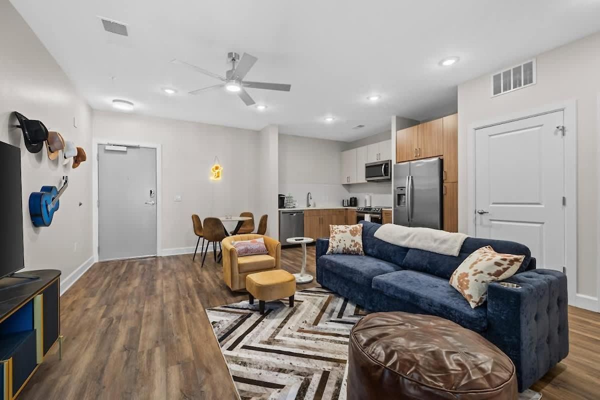1br Retreat Near Ryman With Gym Access Apartment