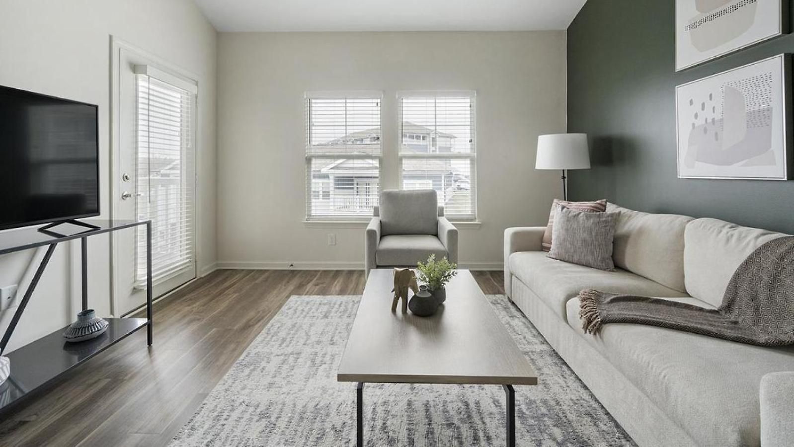 Landing Modern With Amazing Amenities * Nashville