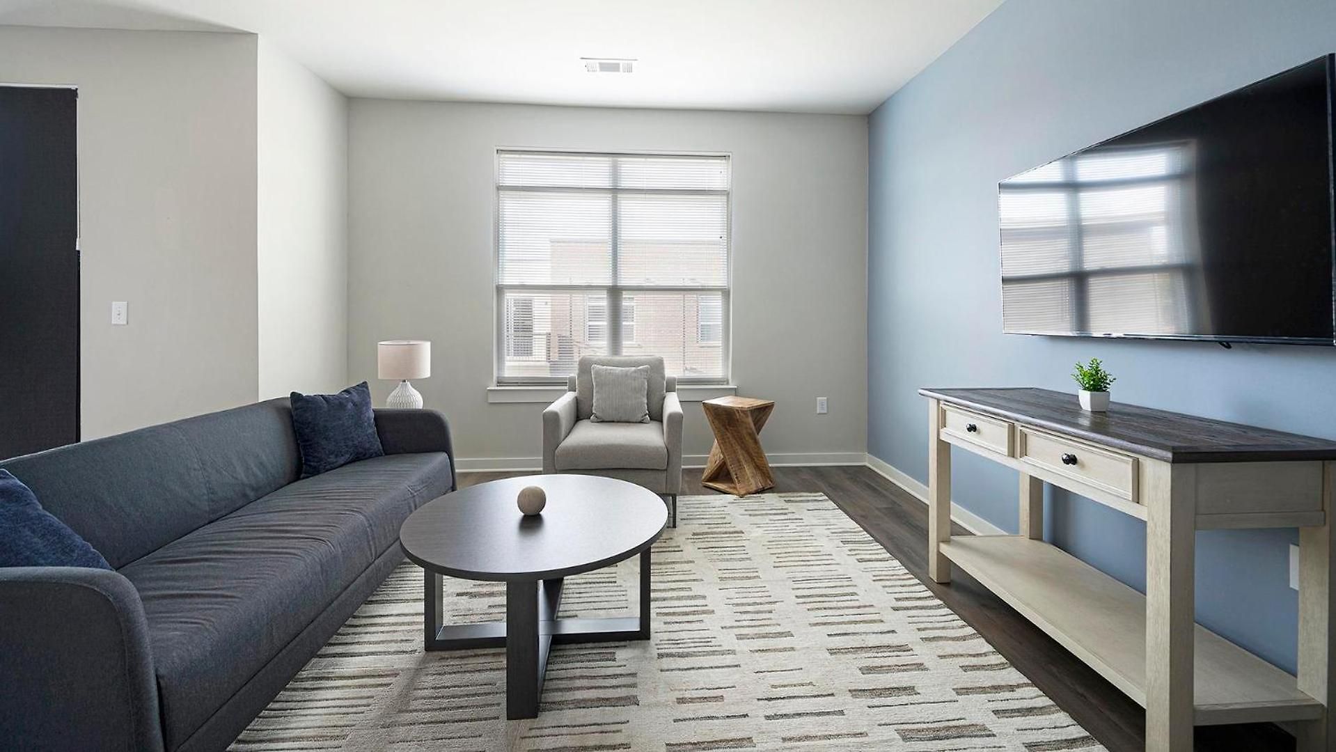 Landing Stylish 1bd Clubhouse Gym