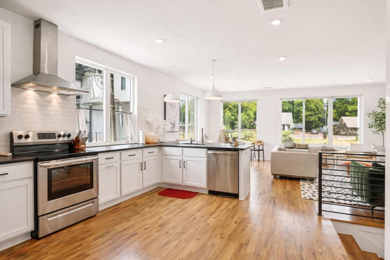 Townhouse With Rooftop & Modern Comfort Holiday home Nashville