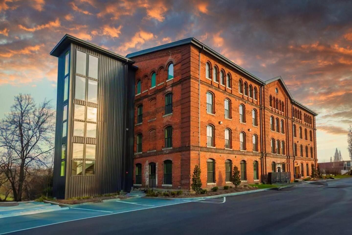 Rustic Loft W/ Speakeasy & Pool | Near Broadway Nashville