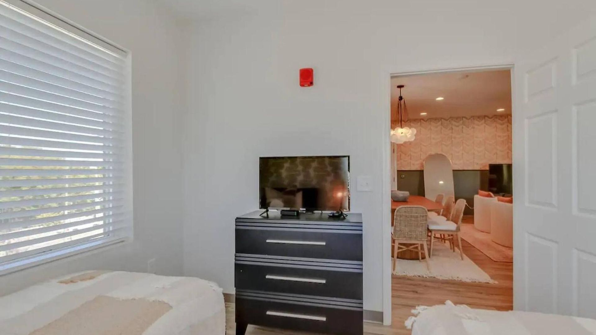 The Main Jane Apartment *