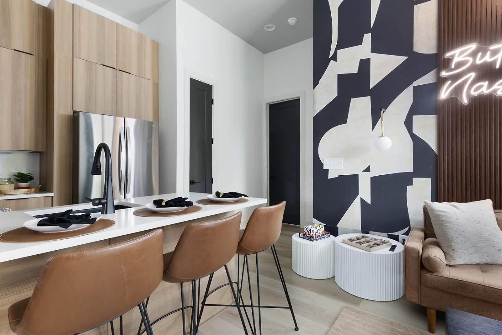 Apartment Kays Hideaway - Stylish Steps To Dining *