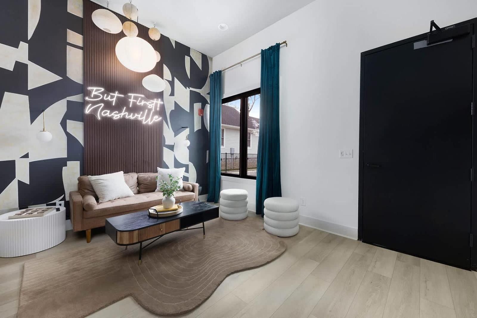 Kays Hideaway - Stylish Steps To Dining *
