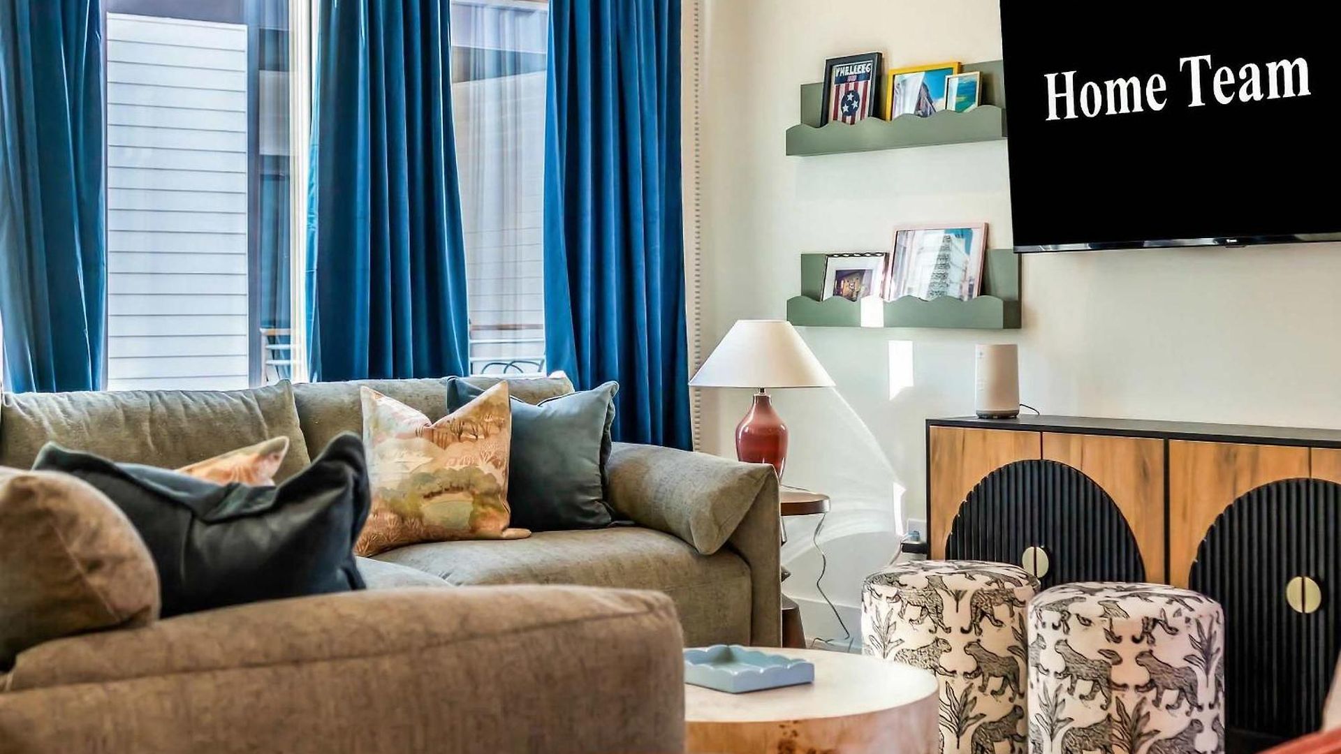 4br Getaway - Rooftop Views - Fire Pit Apartment *