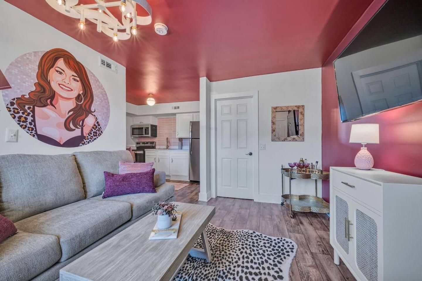 Modern 2br Near Downtown | Free Parking Nashville