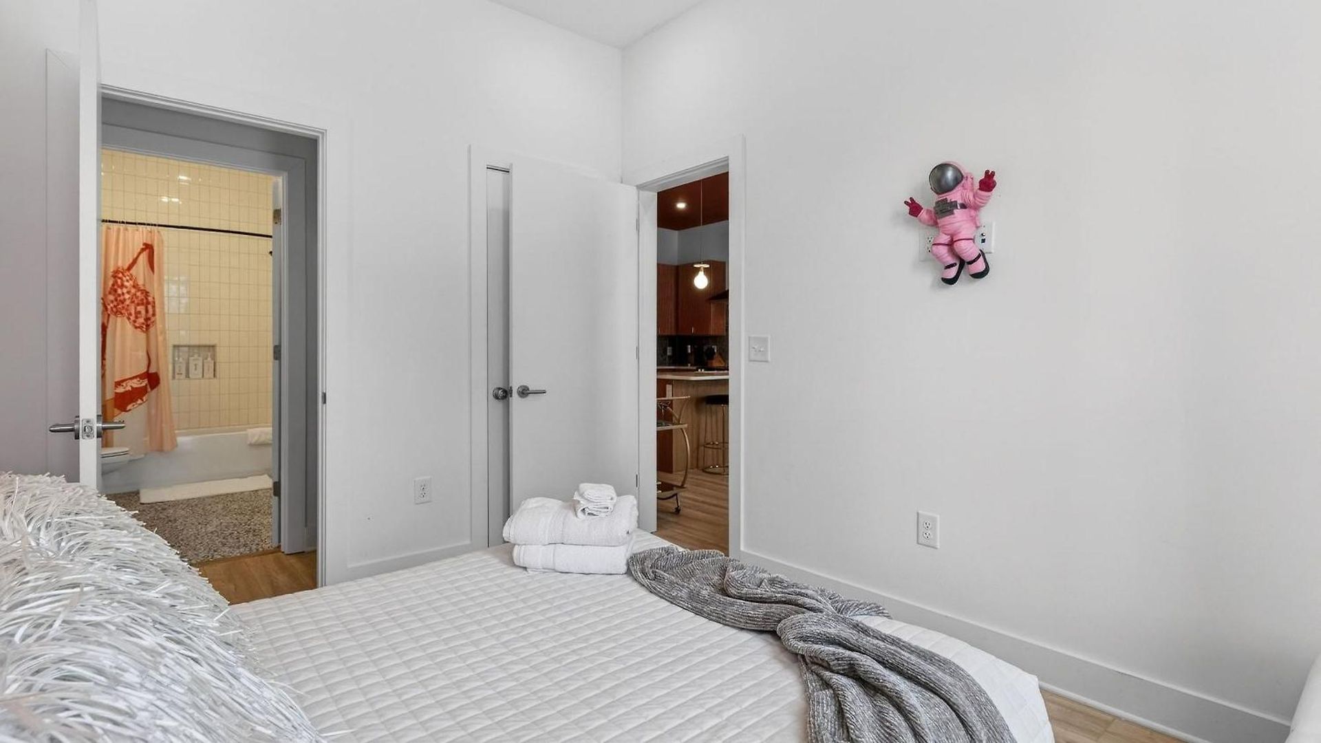 Apartment Cosmic Cowgirl By Avantstay *