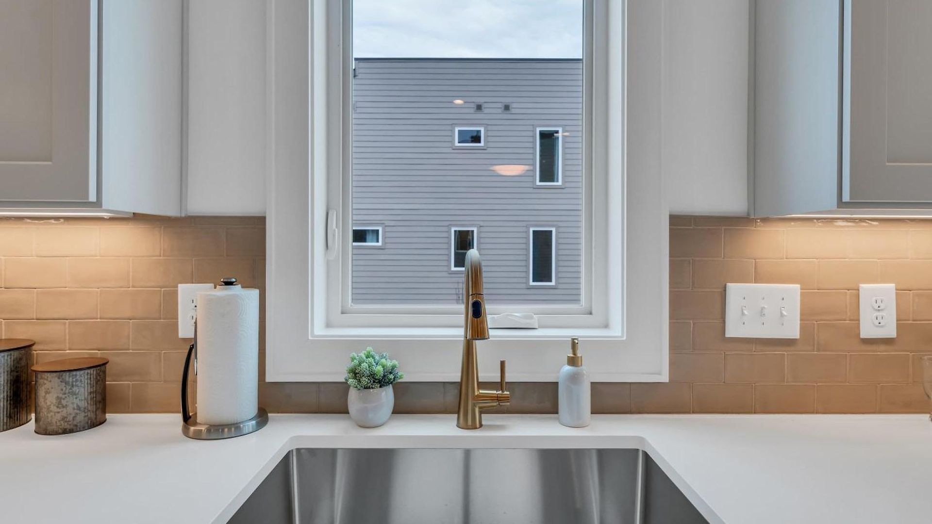 Apartment Rooftop Nights In - 3br - Office