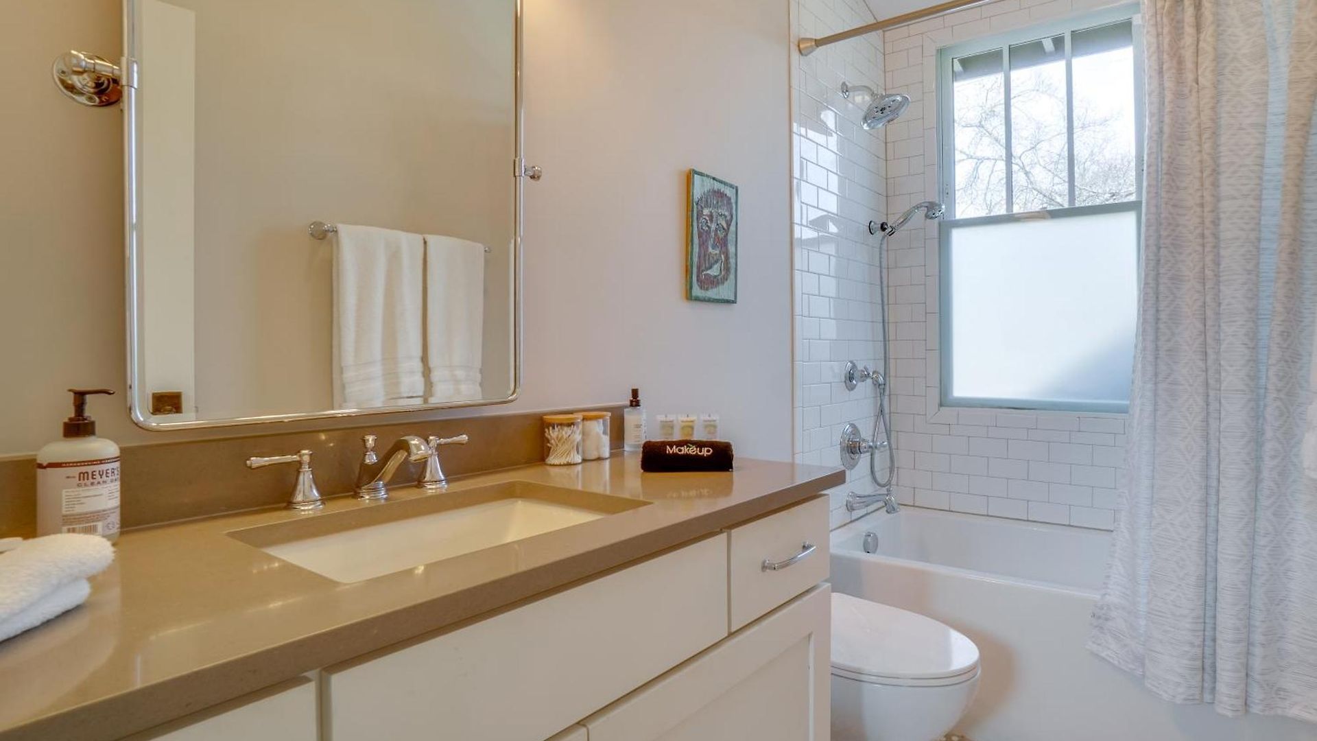 Apartment 1 Mi To Centennial Park, Couple's West End Retreat Nashville