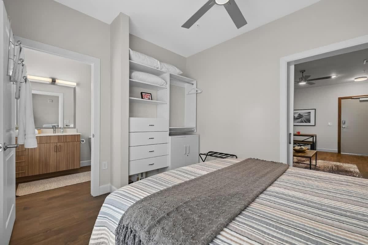 Stylish 1br With Pool & Gym In The Gulch *