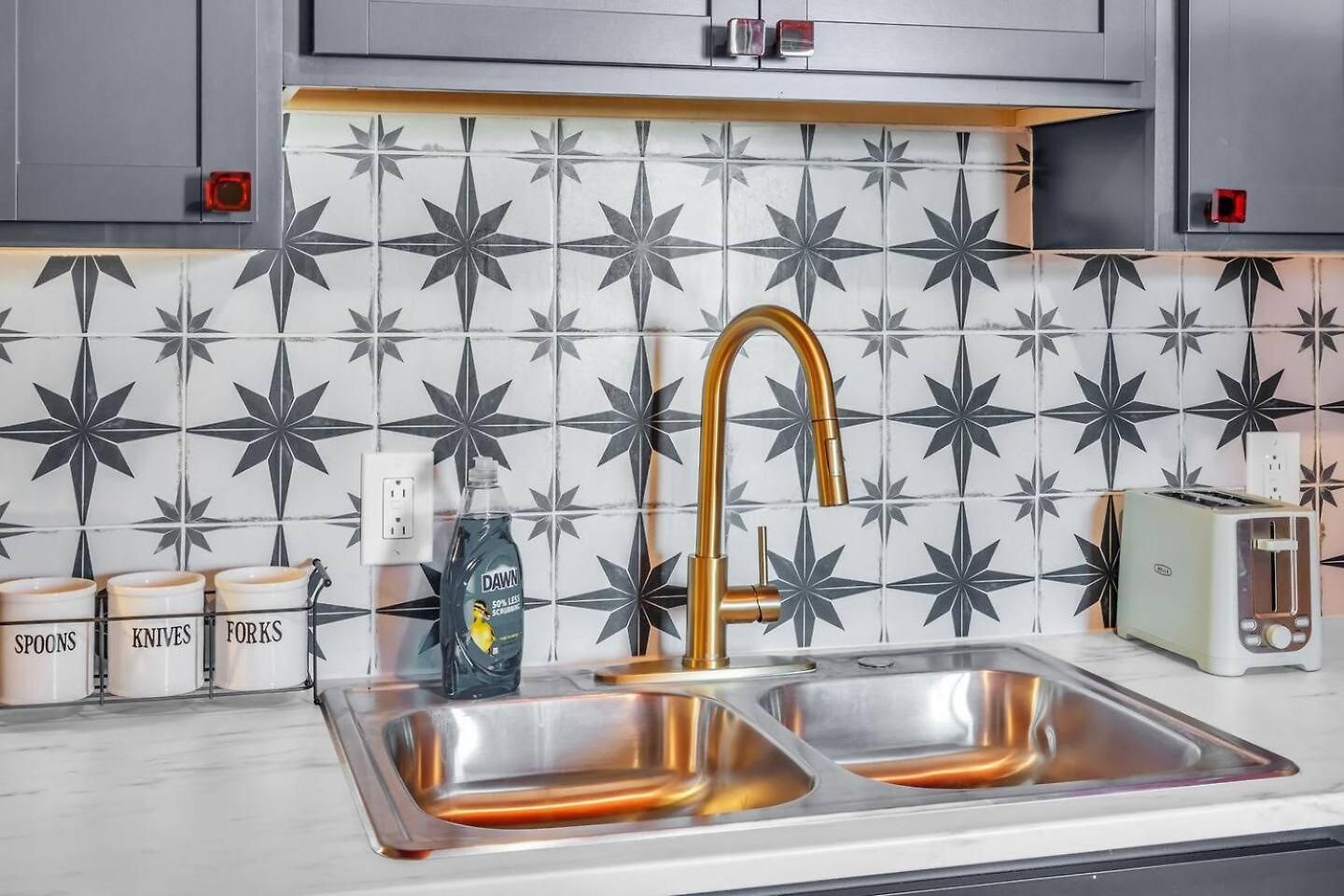 Spacious 2br Downtown | Free Parking Apartment Nashville