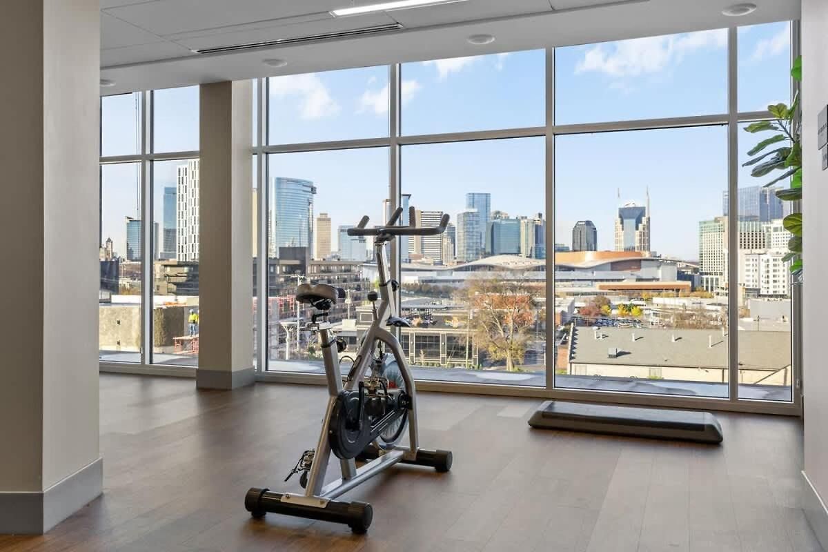 Apartment 1br Retreat Near Ryman With Gym Access Nashville