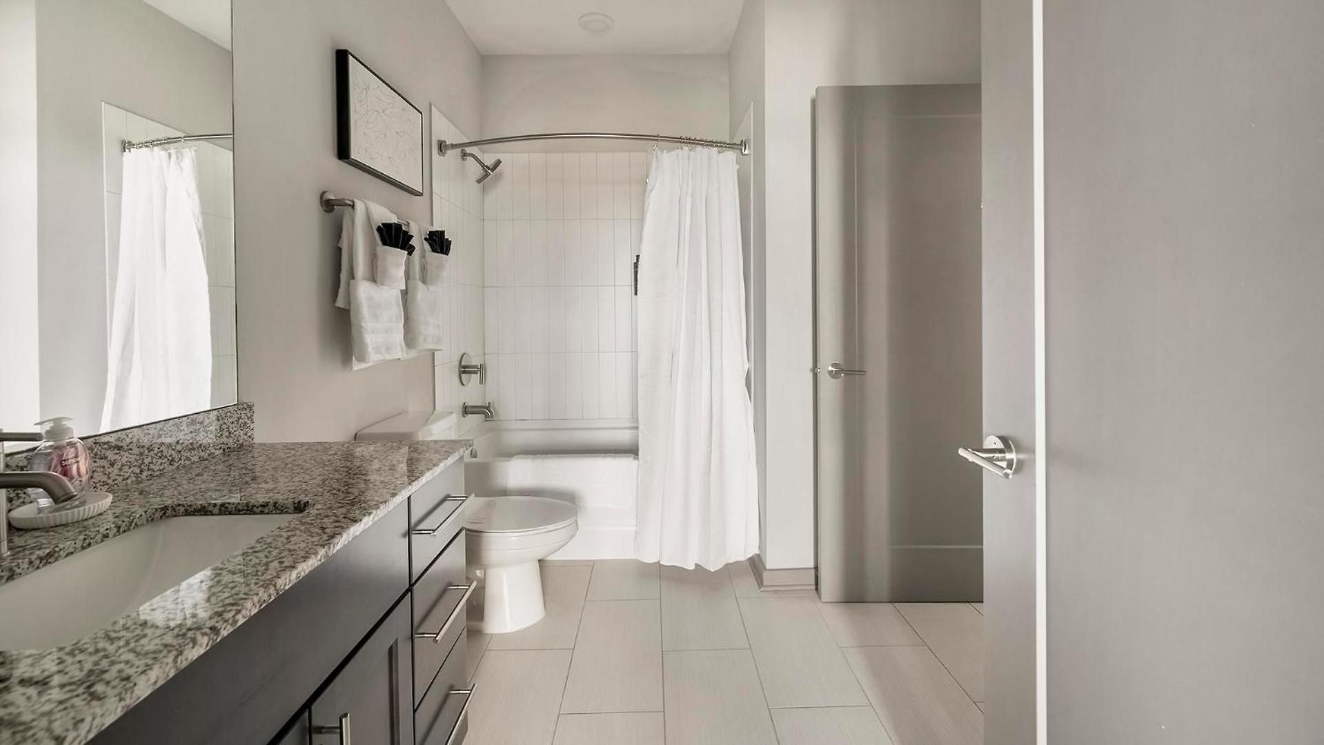 Landing Stylish 1bd Clubhouse Gym Nashville