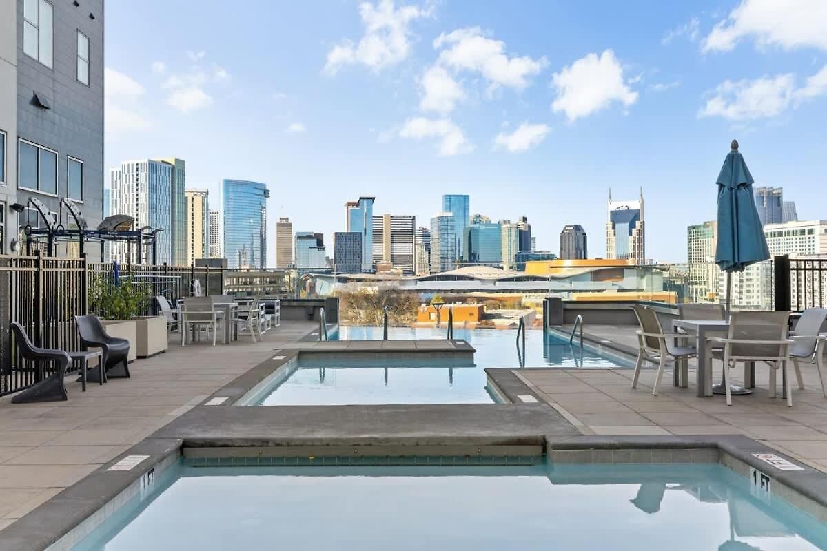1br Retreat Near Ryman With Gym Access Nashville