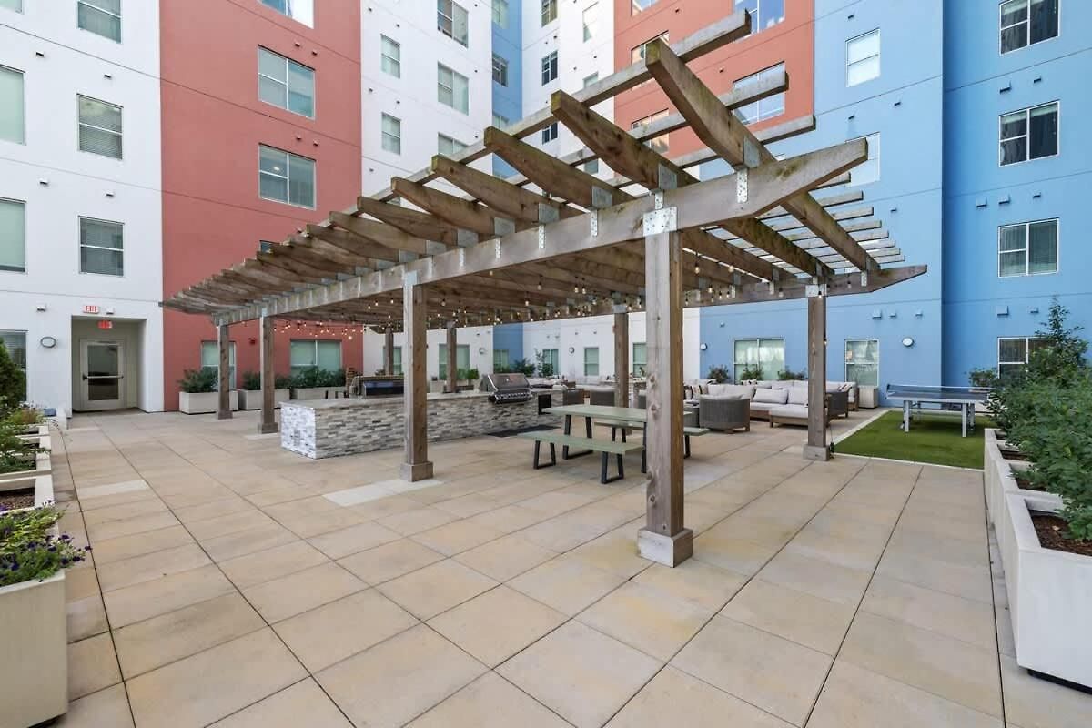 1br Retreat Near Ryman With Gym Access Apartment