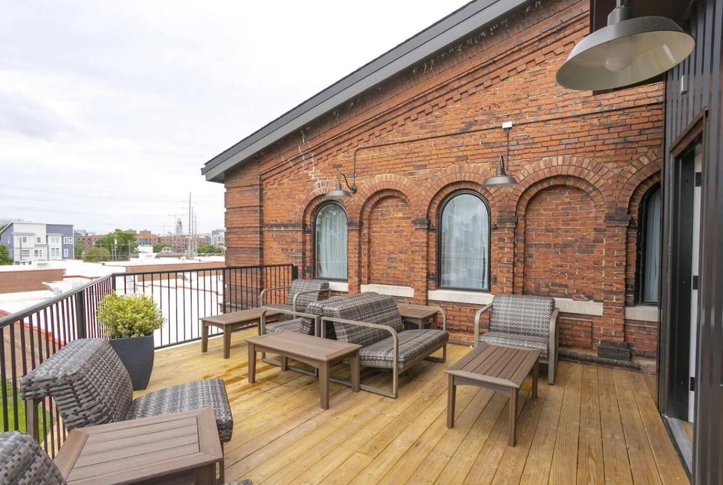 Apartment Rustic Loft W/ Speakeasy & Pool | Near Broadway *